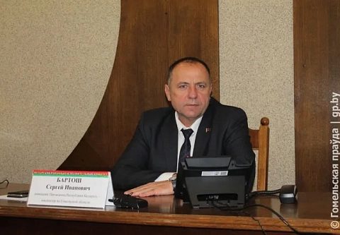 Помощник Президента – инспектор по Гомельской области Сергей Бартош провел прямую телефонную линию и личный прием граждан в Мозыре