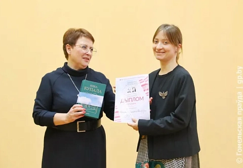 Под хештегом. В библиотеке имени А. Герцена подвели итоги видеоопроса и фотоакции, посвященных Янке Купале и Якубу Коласу 