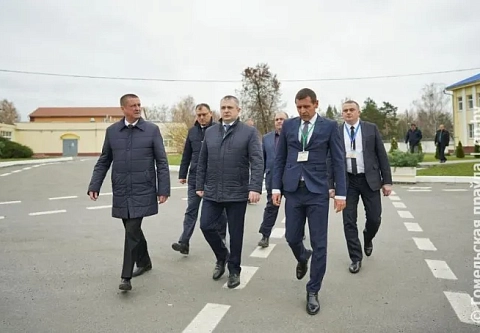 За сельским хозяйством будущее. Визит вице-премьера Леонида Зайца в Светлогорский район