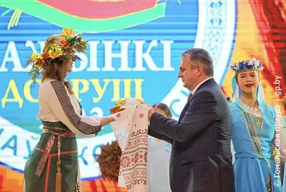 Справили дожинки в белорусской Венеции — ярко, сочно, вкусно