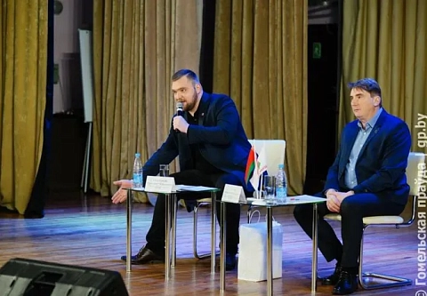 В Гомеле прошли диалоговые площадки проекта «Будь в теме»