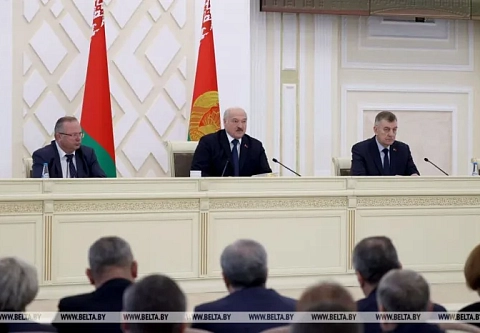 По-мужски и без обид. Александр Лукашенко провел совещание в Гомеле по вопросу развития агропромышленного комплекса