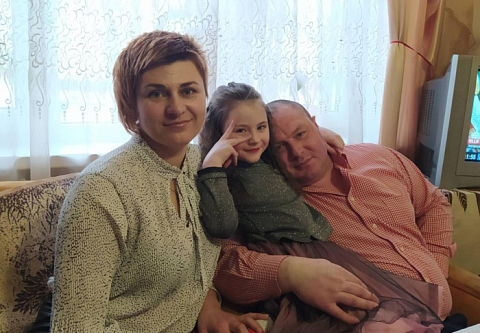 История семьи Тесленко из Наровли, которая преодолела тяжкий недуг дочери