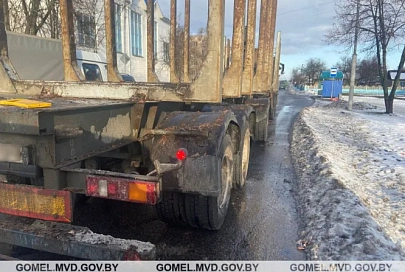 В Калинковичах пьяный пешеход упал на проезжую часть
