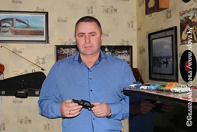 Ну и ну! Житель Рогачева на «Москвиче» доехал до Парижа