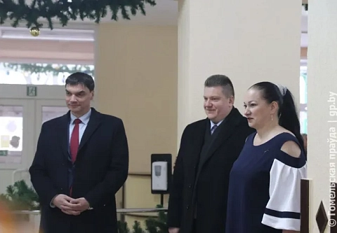 Со школьниками региона, которые обучаются в налоговых классах, встретился министр по налогам и сборам Беларуси Сергей Наливайко