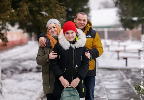 Счастье – знать, что домой вернетесь живыми. На Лоевщине семья с Украины обрела спокойствие и надежду на будущее