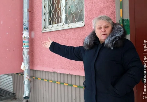 Балконы в подвешенном состоянии. Почему мозыряне не пускают рабочих для ремонта