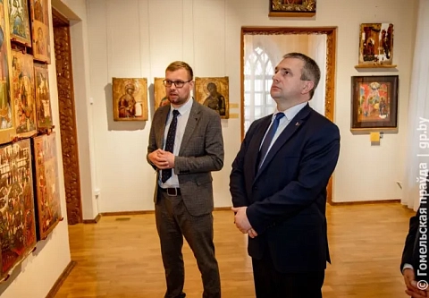 Фоторепортаж: председатель облисполкома Иван Крупко посетил Ветковский музей старообрядчества и белорусских традиций имени Ф. Г. Шклярова
