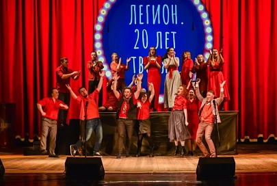 На протяжении 33 лет жителям города над Припятью и его гостям радушно открывает свои двери Дворец культуры Мозырского НПЗ