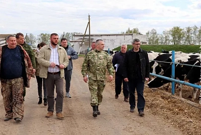 Глава региона Иван Крупко ознакомился с ходом строительства нового животноводческого комплекса в УП «Агро-Коротковичи» Жлобинского района