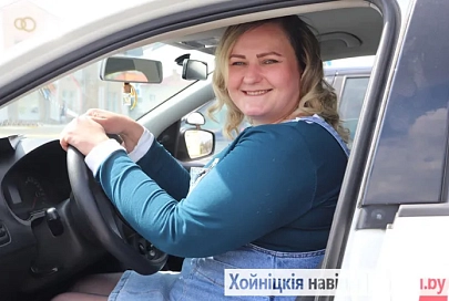 За рулём: Ксения Даленчук – единственная в Хойниках девушка-инструктор