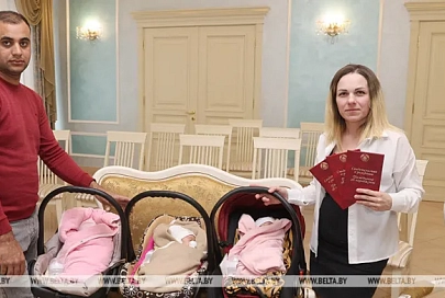 Многодетная мать из Луганска, родившая тройню в Гомеле: в Беларуси тихо и спокойно, это главное