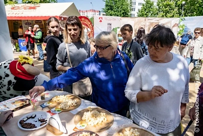 Мимо ремесленных рядов нельзя пройти равнодушно