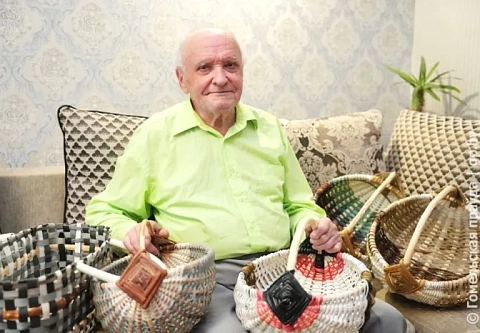 В 95 лет Аркадий Купреенко до малейших подробностей помнит, как фашисты сжигали деревни и убивали невинных людей