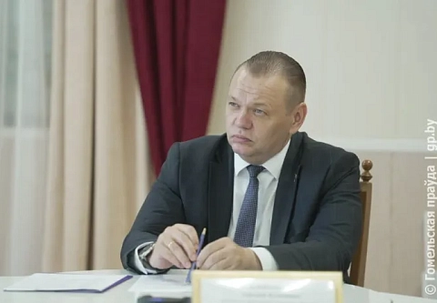 Заместитель председателя облисполкома Дмитрий Алейников встретился с работниками социальной сферы Добрушского района