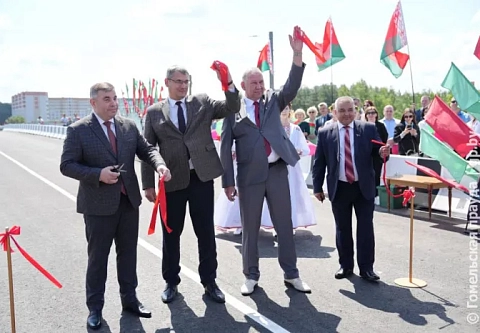 В преддверии Дня Независимости в Светлогорске открыли после ремонта путепровод через железную дорогу по улице Шоссейной 