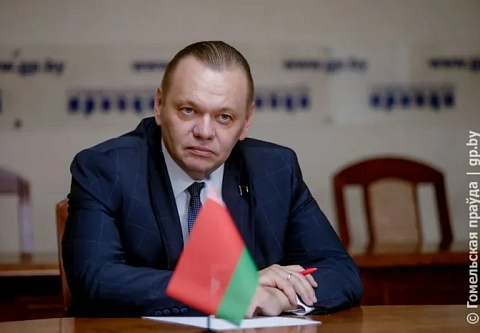 Десятки ФАПов с печным отоплением. О медицине на селе рассказал вице-губернатор Гомельской области Дмитрий Алейников