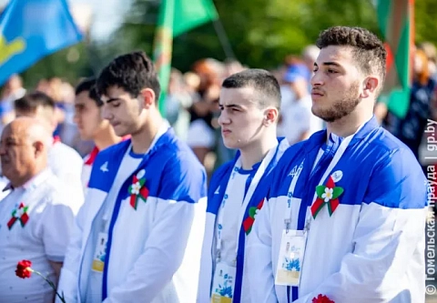 На Аллее Героев состоялся митинг, на котором присутствовали участники II Игр стран СНГ