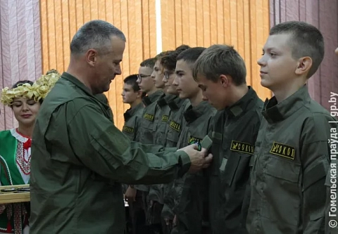 Военно-патриотический клуб "Сокол" торжественно принял новобранцев в Гомеле