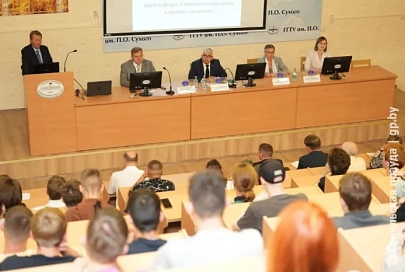 Первокурсникам ГГТУ имени П. О. Сухого рассказали об истории Дня народного единства и задачах политических партий