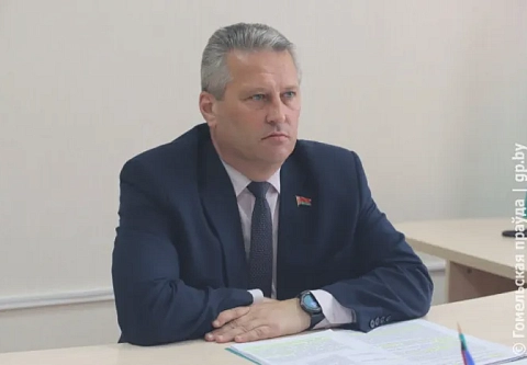 Долги достались по наследству: заместитель председателя облисполкома Андрей Конюшко провел прием граждан