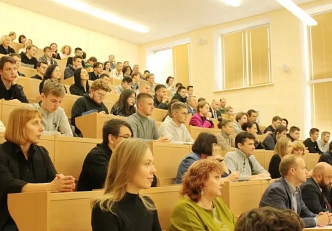 В Политехе прошел "Мужской разговор", посвященный Дню отца