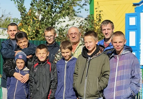 Дети навсегда. Супругам Пищало из Светлогорского района не грозит одинокая старость