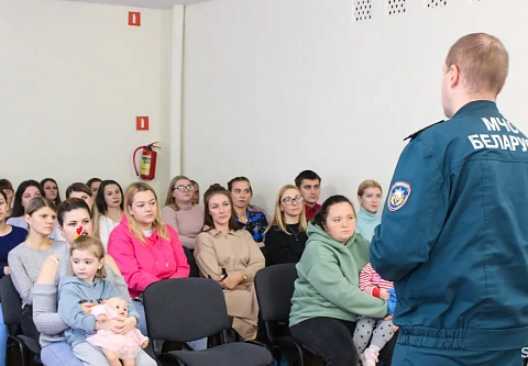 Светлогорские мамы приняли участие в акции МЧС "Безопасный декрет"