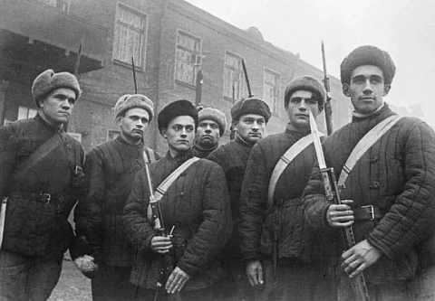 Народное ополчение: не по призыву, а по зову сердца