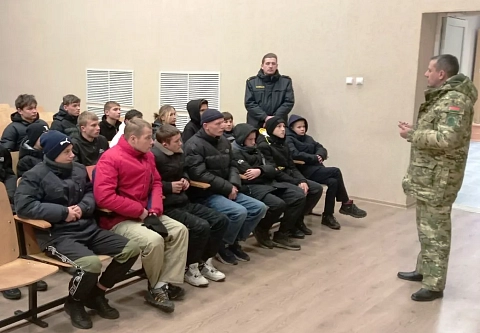 Чечерские подростки с экскурсией посетили исправительную колонию №2 в Бобруйске