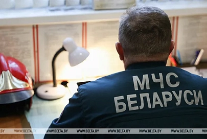 В Буда-Кошелево из-за снега в жилом доме обрушились кровля и труба дымохода