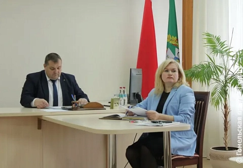 Земельные споры: первый заместитель председателя облисполкома Дмитрий Петрожицкий провел прием граждан