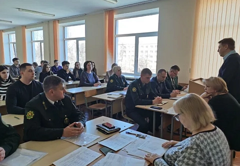 Кто в лес, кто по дрова… Выпускники ГГУ определились с первым рабочим местом