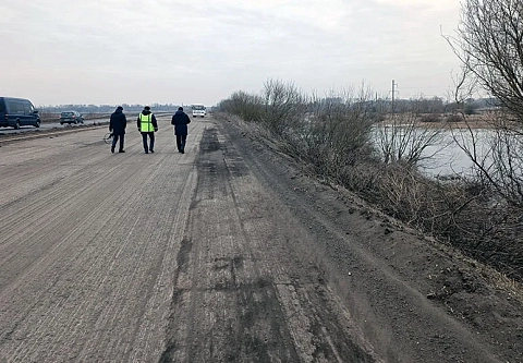 Злоупотребили служебными полномочиями при капитальном ремонте участка трассы М10 в Речицком районе: прокуратура возбудила уголовное дело