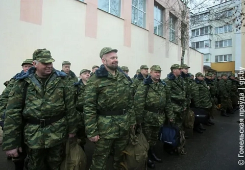 Учения запаса: как в Рогачевском районе проходят военные сборы