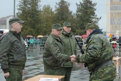 Присягу приняли 16 военнообязанных из Рогачевского и Кормянского районов, призванных из запаса