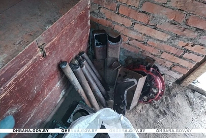 Более 600 кг: в Рогачевском районе сварщик похитил с предприятия лом черного металла и планировал продать