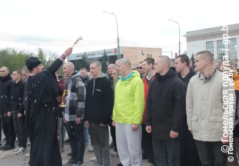Служить Отечеству! В Гомеле прошла торжественная отправка призывников области для исполнения почетного гражданского долга 