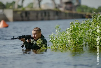 Мощь, напор и брызги… Белгутовцы показали, как надо покорять водную стихию
