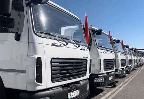 «Богатыри» пополнили техпарк «Гомельводоканала». Предприятие получило в подарок от области 15 единиц техники