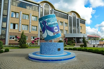 Сыры,  мороженое и любимая сгущенка в новой упаковке от рогачевских молочников