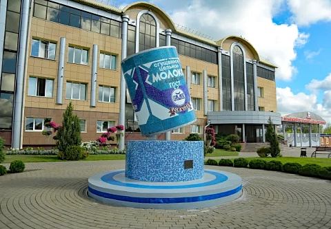 Сыры, мороженое и любимая сгущенка в новой упаковке от рогачевских молочников