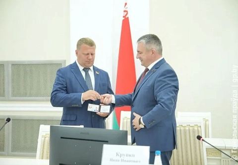 Губернатор Гомельщины представил Александра Веремеева в должности председателя Петриковского райисполкома 