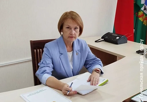 Надеюсь на вашу помощь. Член Совета Республики, председатель областного Совета депутатов Екатерина Зенкевич провела прием граждан