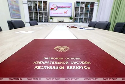 В ЦИК представлены документы о регистрации инициативной группы по выдвижению Александра Хижняка кандидатом в Президенты