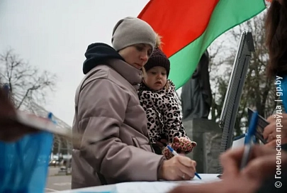 На Гомельщине, как и по всей Беларуси, стартовал этап сбора подписей в поддержку выдвижения кандидатов в Президенты