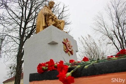 Напрасно огрызался враг. В Светлогорске отметили 81-ю годовщину освобождения райцентра от фашистского ига