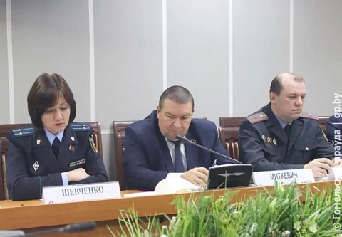 Знать, где ребенок и чем он увлекается: пресс-конференция, посвященная безопасности зимой, прошла в облисполкоме