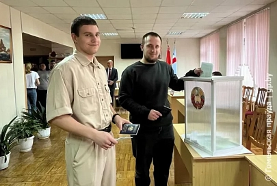 Будущие аграрии из Калинковичей: «Голосуем впервые и за мирное будущее»